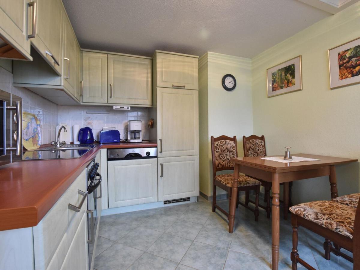 Classy Apartment In Boltenhagen With Terrace Екстериор снимка